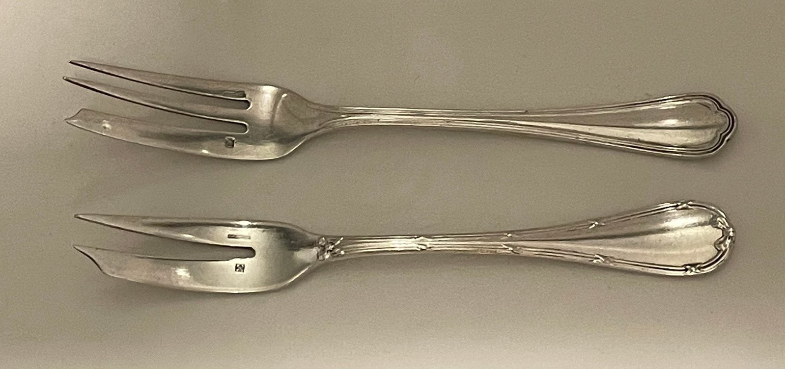 2x Christofle Rubans- patroon verzilverde gebaksvorken, Ophalen of Verzenden
