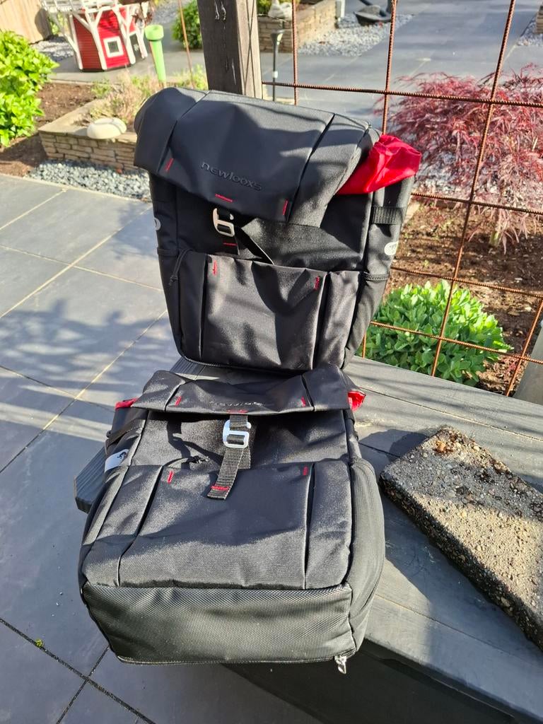 Newlooxs enkele Fietstassen - Rood/Zwart - 18,5 Liter, Ophalen, Nieuw, Newlooxs