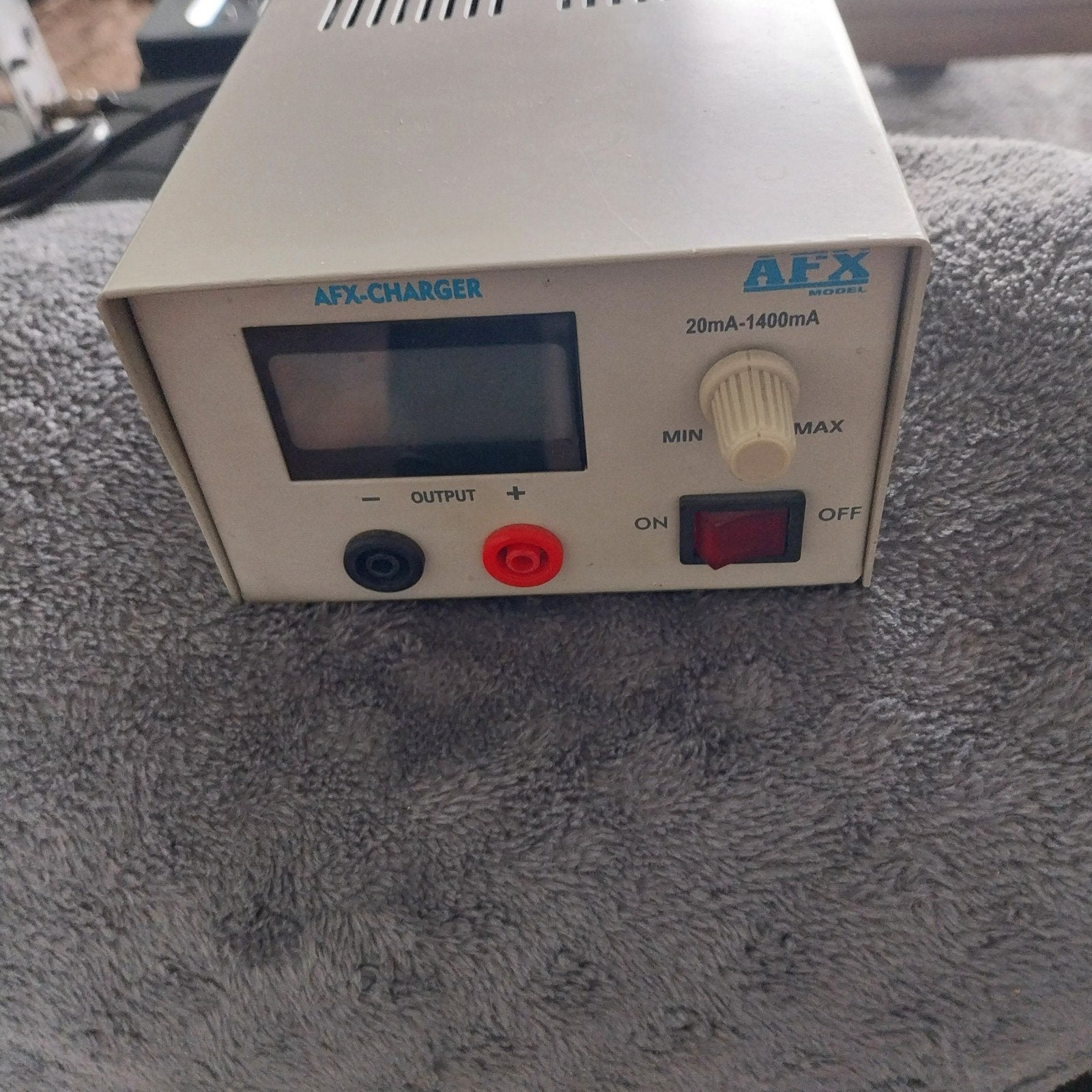 AFX-CHARGER Model 20mA-1400mA, Ophalen of Verzenden, Gebruikt