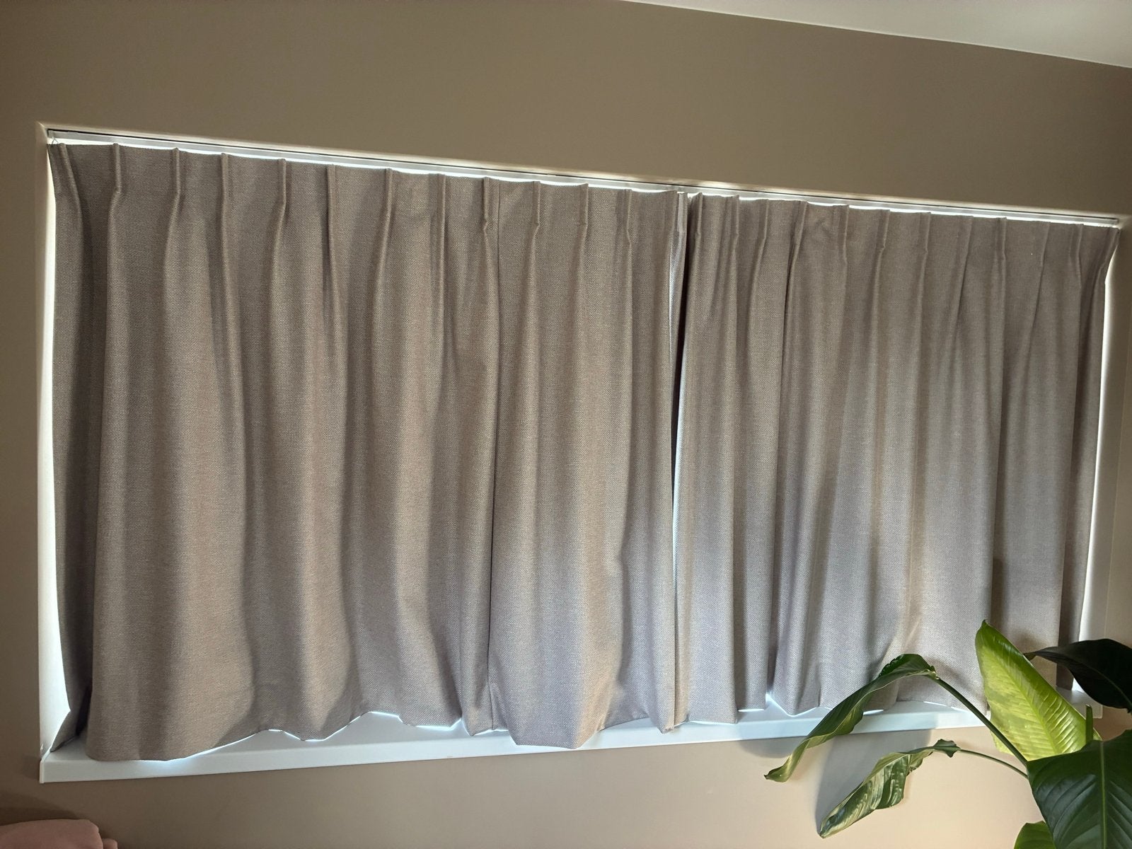 Verduisterend gordijn David Beige - 107 cm hoog, 107 cm, Verduisterend, 225 cm, Beige