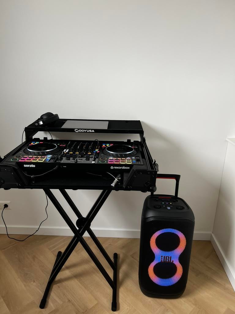DJ set huren. Pioneer FLX10 + JBL Partybox. Feest/verjaardag, Hobby en Vrije tijd, Feestartikelen | Verhuur, Zo goed als nieuw