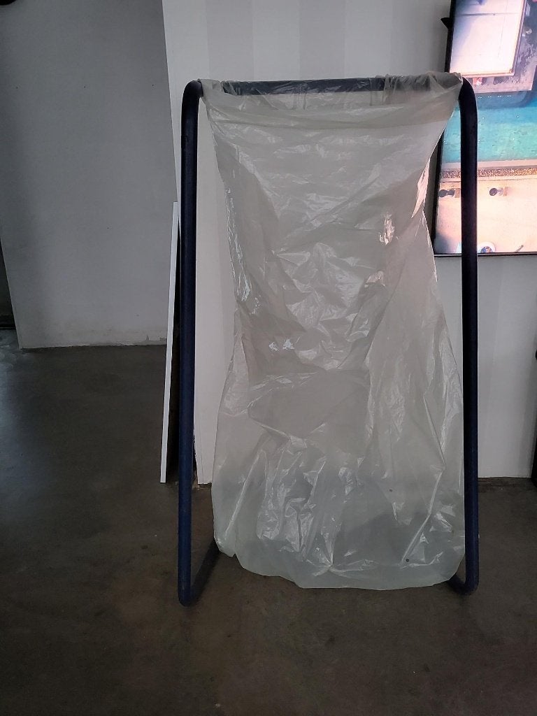 stalen zakhouder vuilnisbak, Huis en Inrichting, Woonaccessoires | Prullenbakken, 40 liter of meer, Ophalen, Gebruikt, Metaal