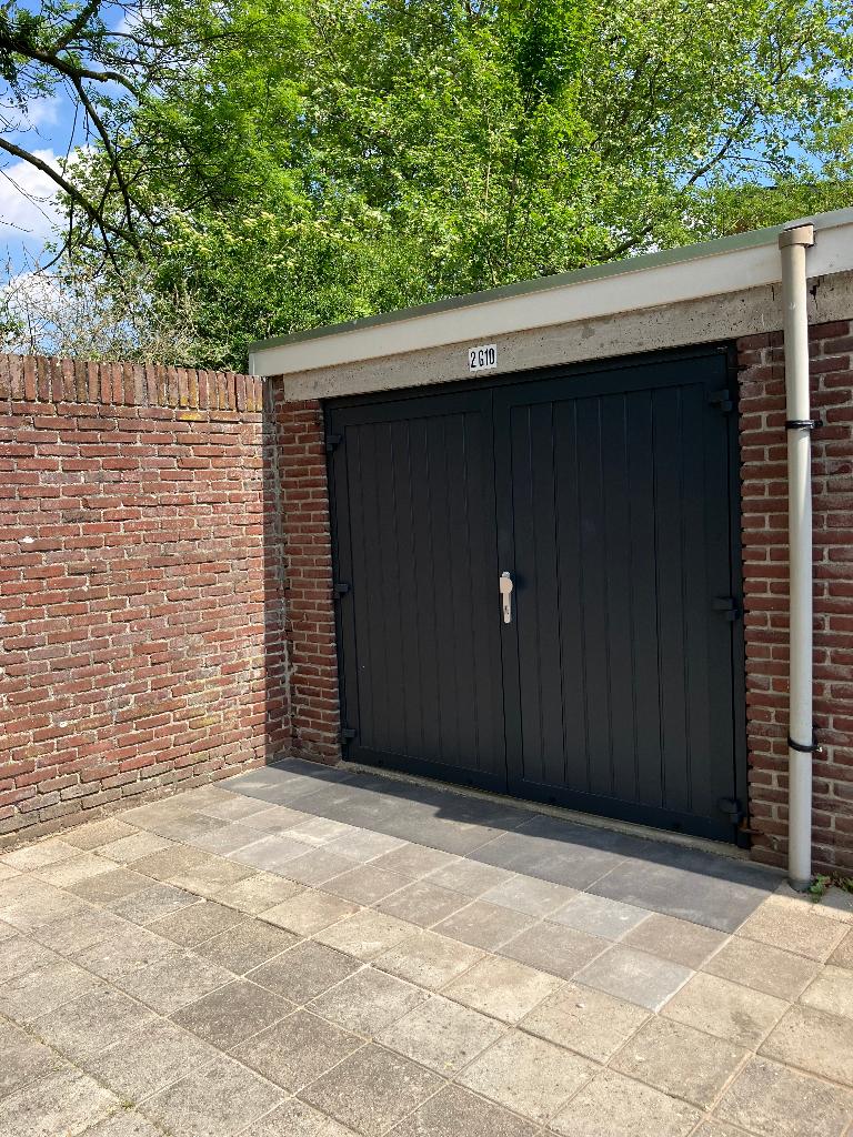 TE KOOP: Garagebox in Eindhoven  (Woensel-Zuid - Cliostraat), Auto diversen, Autostallingen en Garages