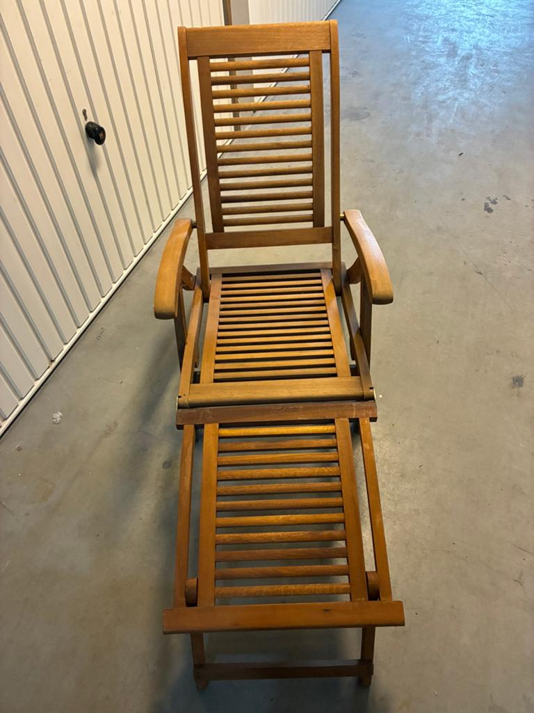 Twee teakhouten ligstoelen, Ophalen, Zo goed als nieuw, Teakhout