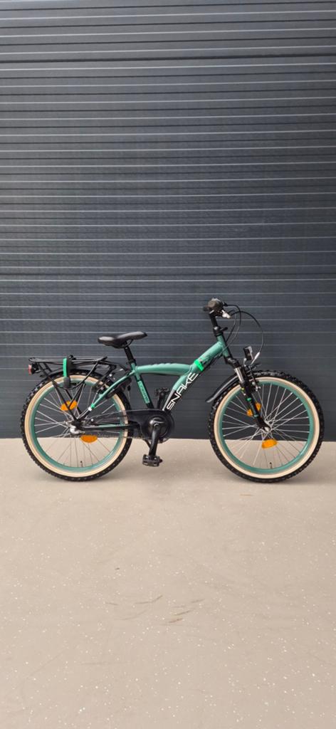 Loekie Snake 22 inch Jongensfiets 3 Versnellingen Z.G.A.N, Fietsen en Brommers, Fietsen | Jongens, Ophalen, Zo goed als nieuw