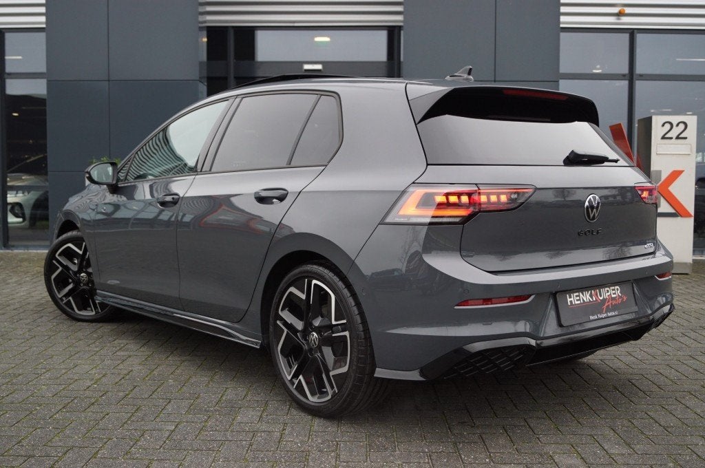 Volkswagen GOLF R-line 1.5 eTSI 150pk DSG facelift Black sty, Auto's, Volkswagen, Automaat, Gebruikt, Huisgarantie, Bedrijf