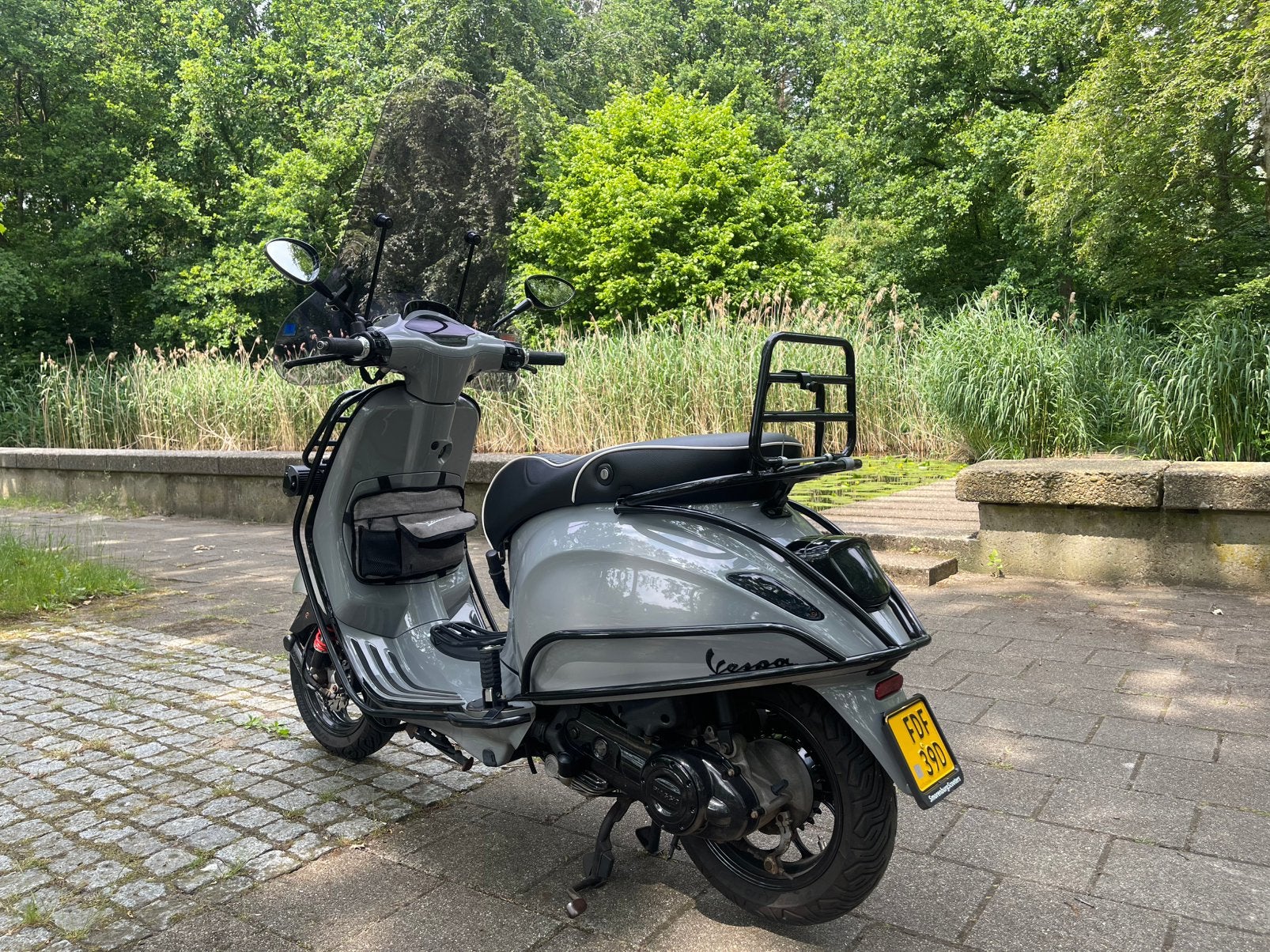 Vespa sprint i-get E4 nardo grey 2020 eerste eigenaar, Ophalen, Gebruikt, Maximaal 45 km/u, Benzine