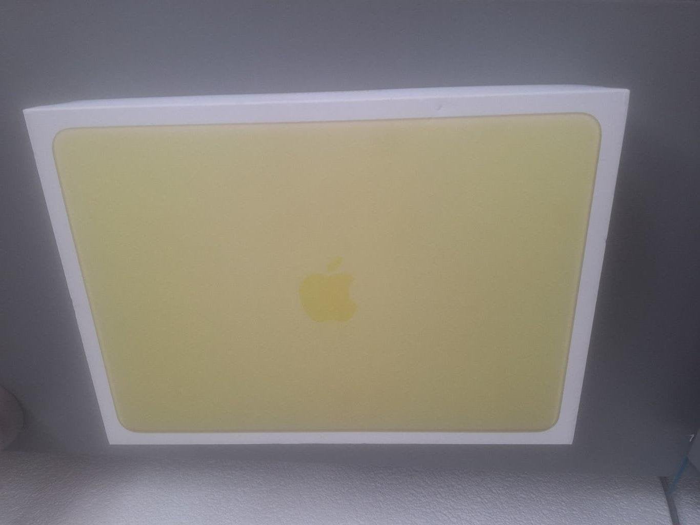 macbook neo citr  8 256 jul 2026 bon gar juli 2028 lader, Ophalen, 256 GB, Qwerty, 8 GB