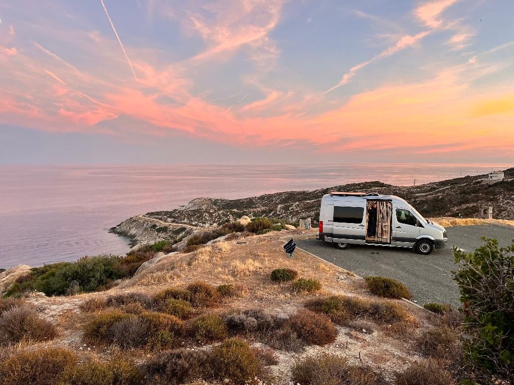 CAMPER VW Crafter te koop, Buscamper of Camperbus, Volkswagen, Tot en met 2, Particulier