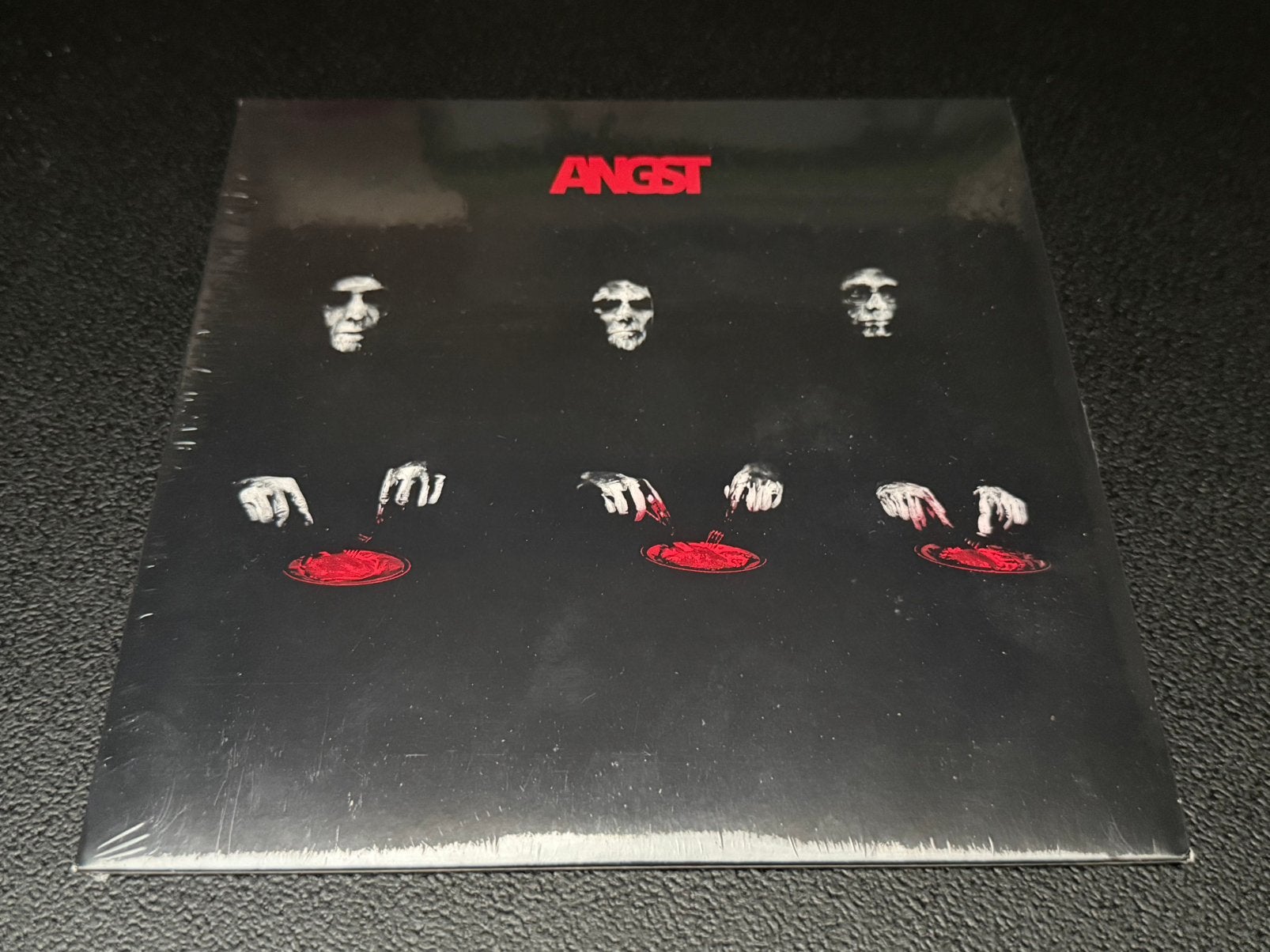 Rammstein - Angst 7” Single Red - NIEUW, Cd's en Dvd's, Vinyl Singles, 7 inch, Colored vinyl, Ophalen of Verzenden, Nieuw in verpakking