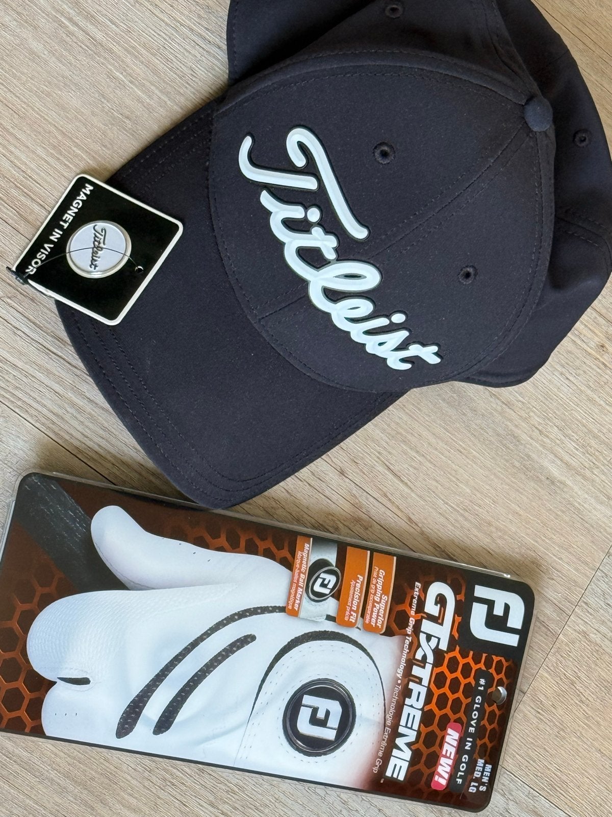 Nieuwe Titleist golfcap en FootJoy golfhandschoen, Ophalen of Verzenden, Nieuw, Kleding, Overige merken