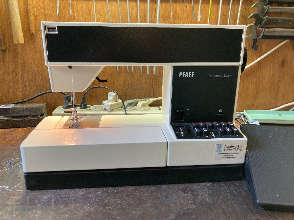 Pfaff tipmatic 1027 - stille kwaliteitsmachine!, Duitsland, Ophalen of Verzenden, Pfaff, Gebruikt