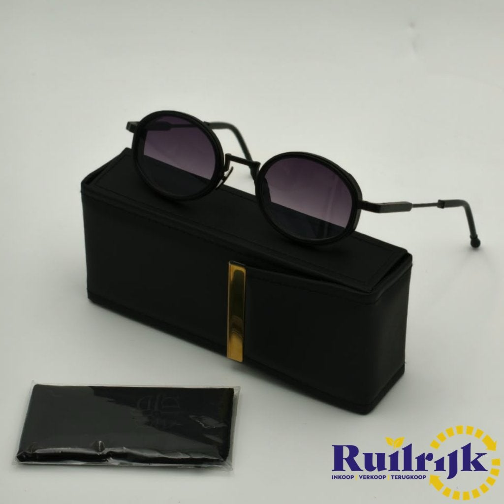John Dalia Jared C301 Zonnebril Shiny Black Carbon - ZGAN, Flex Ltd., Zo goed als nieuw, https://flex.com/contact-us, Nobelstraat 10, 5807 GA Oostrum LB, Limburg, Nederland