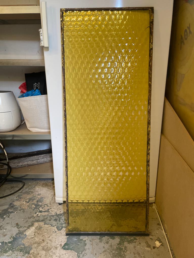 Geel glas in lood raam met honingraat motief, Doe-het-zelf en Verbouw, Glas en Ramen, Ophalen, Gevelraam of Ruit, Gebruikt, Minder dan 80 cm