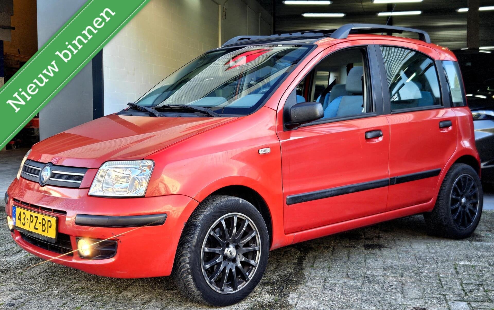 Fiat Panda 1.2 Emotion Pano Clima Elektrische Pakket, Voorwielaandrijving, Gebruikt, Origineel Nederlands, Bedrijf