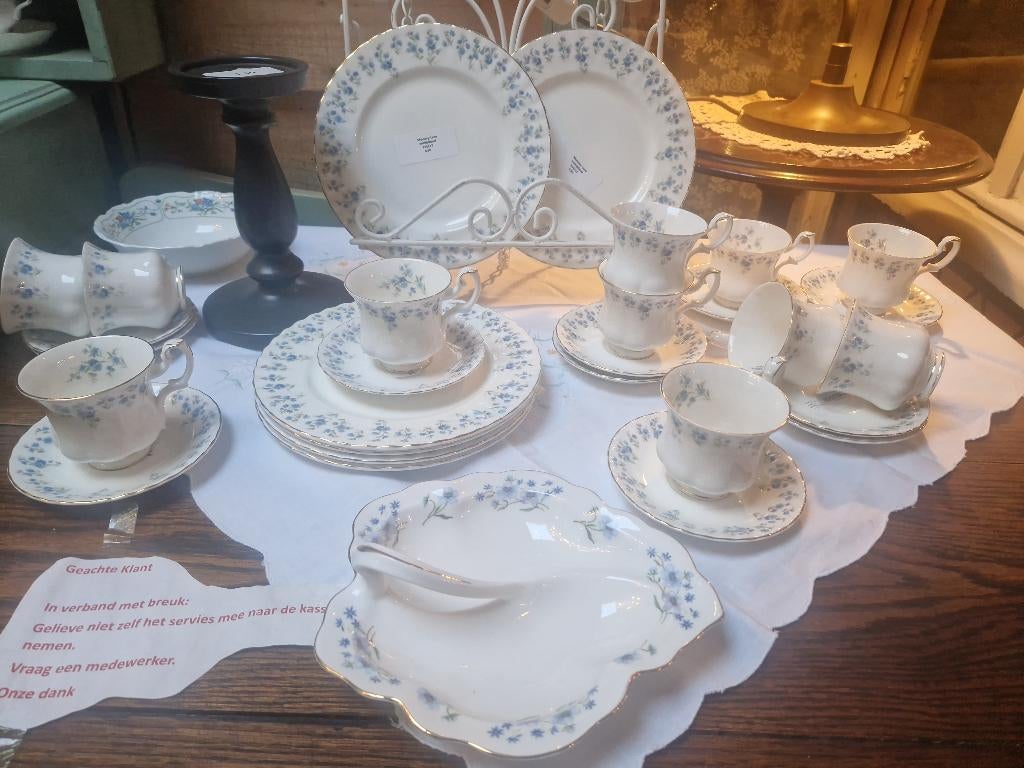 Royal Albert Servies, Www.adelheidantiek.nl, Overige typen, Ophalen of Verzenden, Zo goed als nieuw