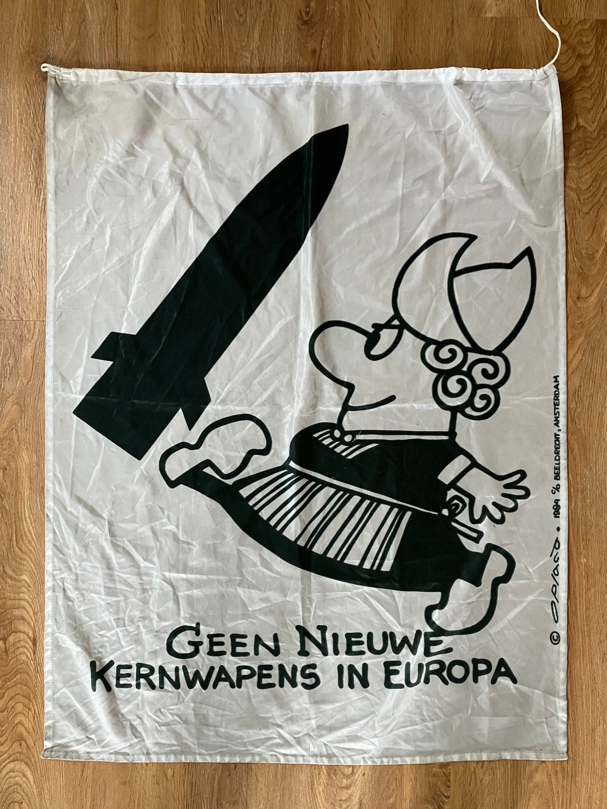 Vintage vlag Opland / Antikernwapen vlag 1984, Ophalen of Verzenden, Gebruikt