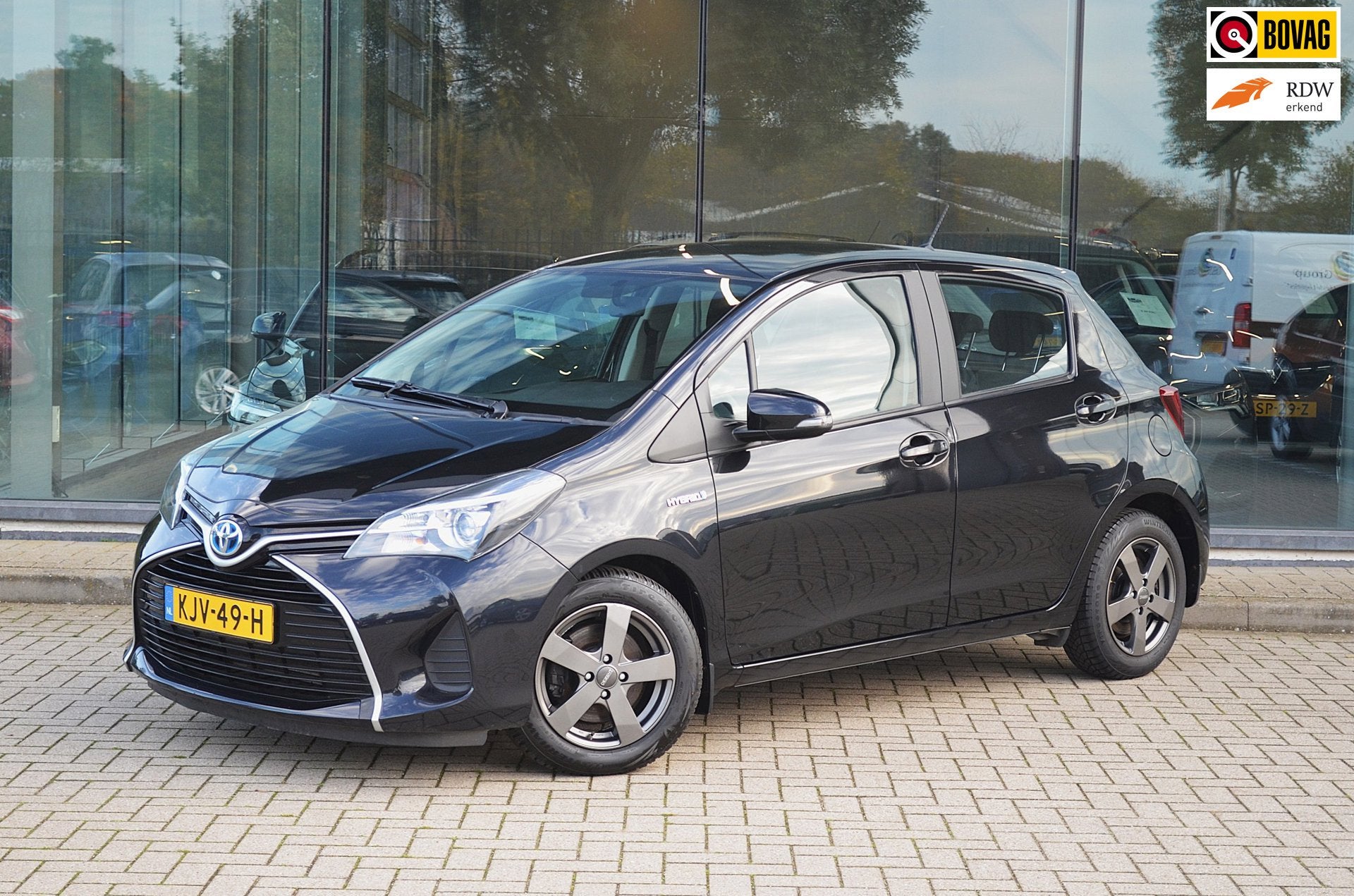 Toyota Yaris 1.5 Hybrid Business Plus | Camera | Climate con, Auto's, Gebruikt, 4 cilinders, Zwart, Bedrijf