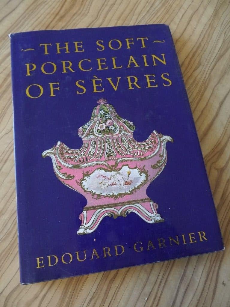 the soft porcelain of sèvres, Antiek en Kunst, Ophalen of Verzenden
