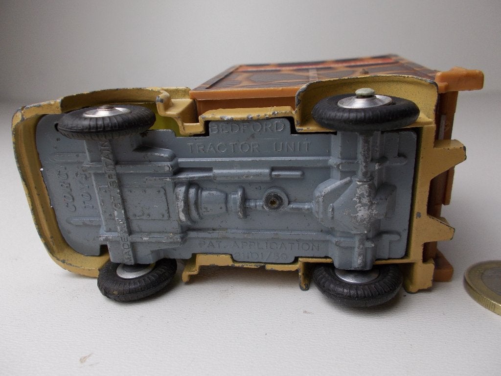 1969 Corgi Toys Giftset 14. DAKTARI. GIRAFFE TRUCK (503), Ophalen of Verzenden, Zo goed als nieuw, Bus of Vrachtwagen, Corgi