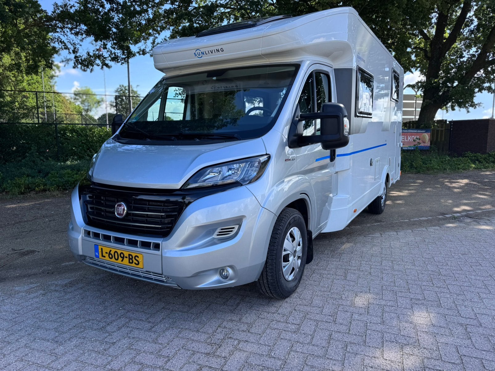 Automaat!’21,Lengtebedden+Hefbed,SunLiving(ADRIA)5pers+NWST!, Caravans en Kamperen, Automaat, Fietsendrager, Ringverwarming, 6 tot 7 meter
