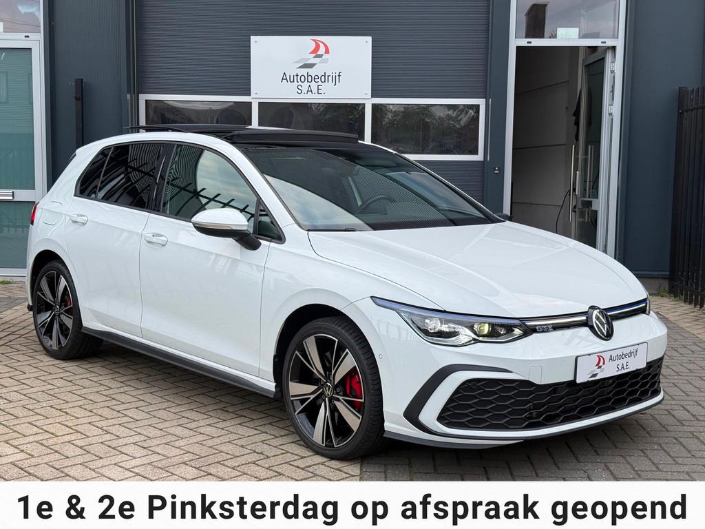 Volkswagen Golf 1.4 eHybrid GTE 245 pk IQ LIGHT PANO SFEER C, Gebruikt, Euro 6, 4 cilinders, Wit