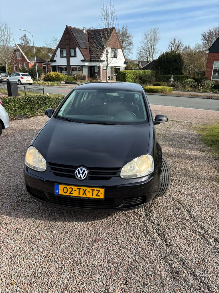 Volkswagen Golf 1.6 16V FSI 85KW 2007 Zwart, Voorwielaandrijving, 15 km/l, 4 cilinders, 620 kg