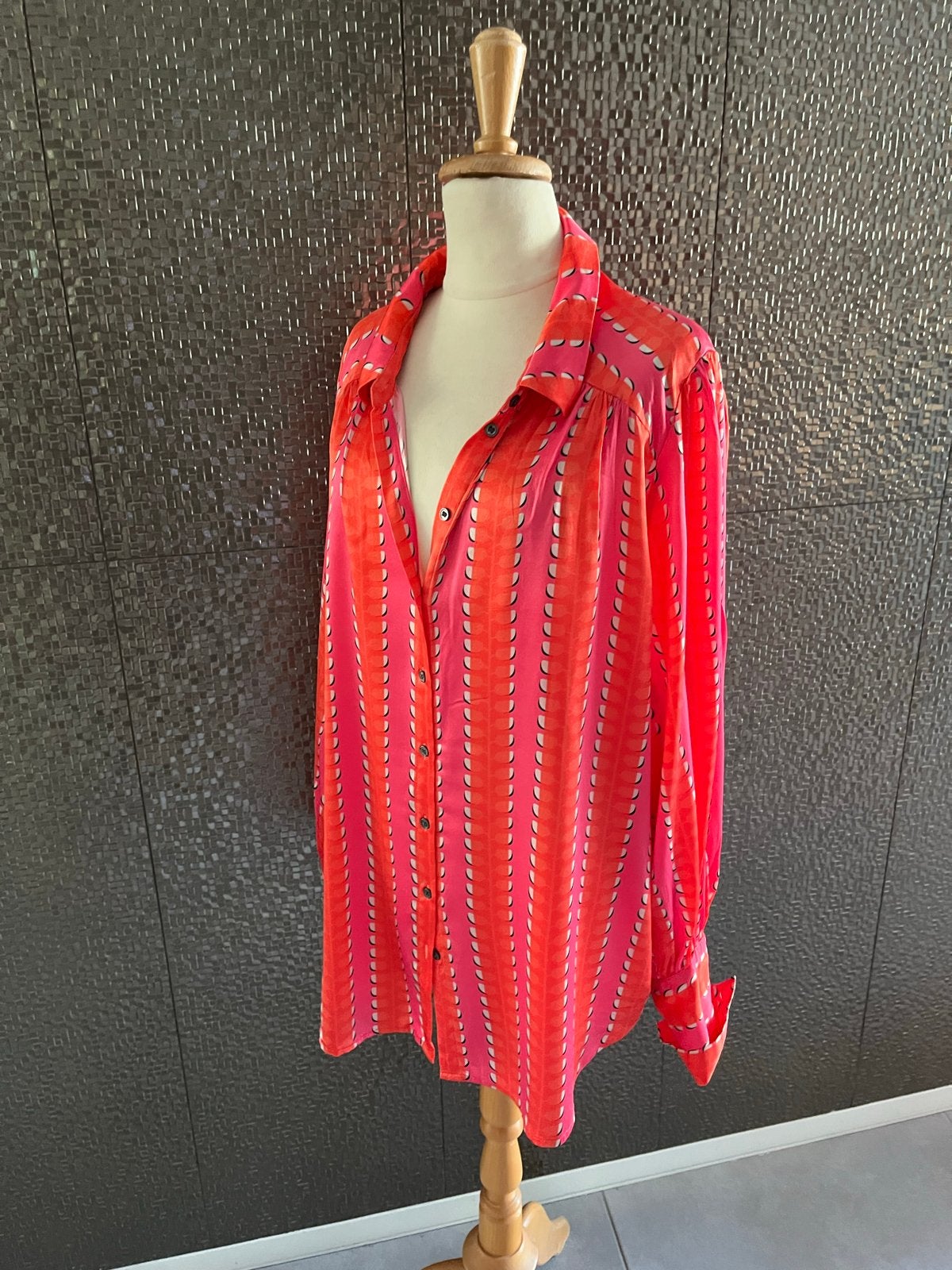 Dea Kudibal XXL zijden blouse nieuw, Kleding | Dames, Verzenden, Nieuw, Maat 46/48 (XL) of groter, Roze