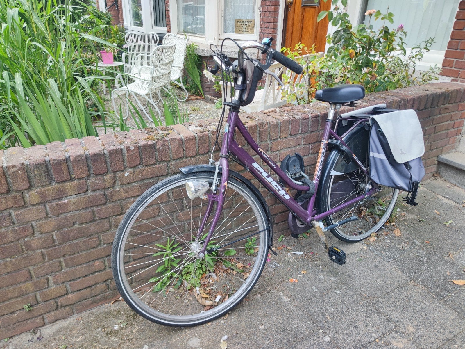 Paarse Puch damesfiets - achterband lek, Gebruikt, Velgrem, Versnellingen, 50 tot 53 cm