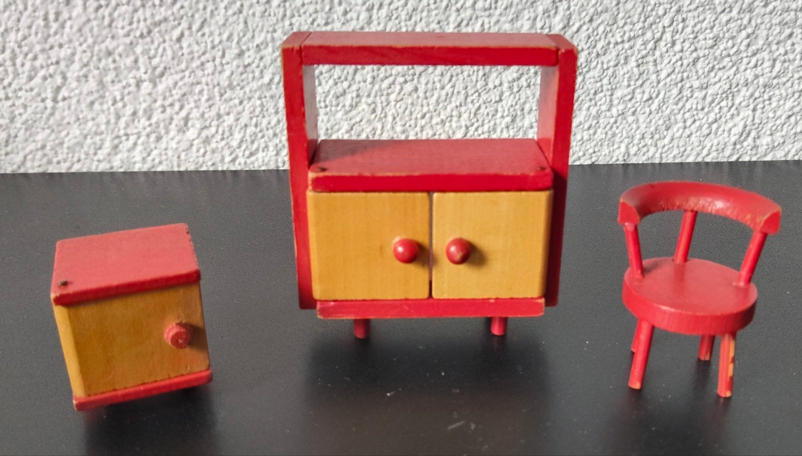 Vintage Tofa Houten Meubeltjes Jaren '60/'70 - Stoel en kast, Ophalen of Verzenden, Gebruikt, Poppenhuis