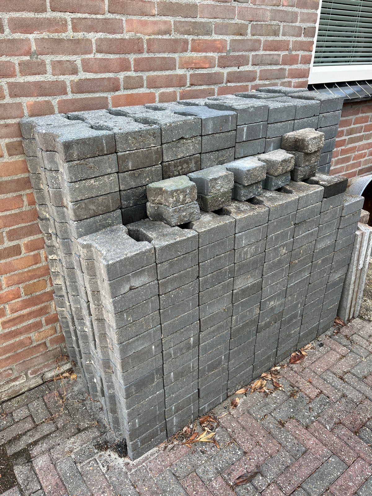 Gebruikte H-klinkers antraciet, Tuin en Terras, Tegels en Klinkers, Ophalen, Overige materialen, Gebruikt, Klinkers