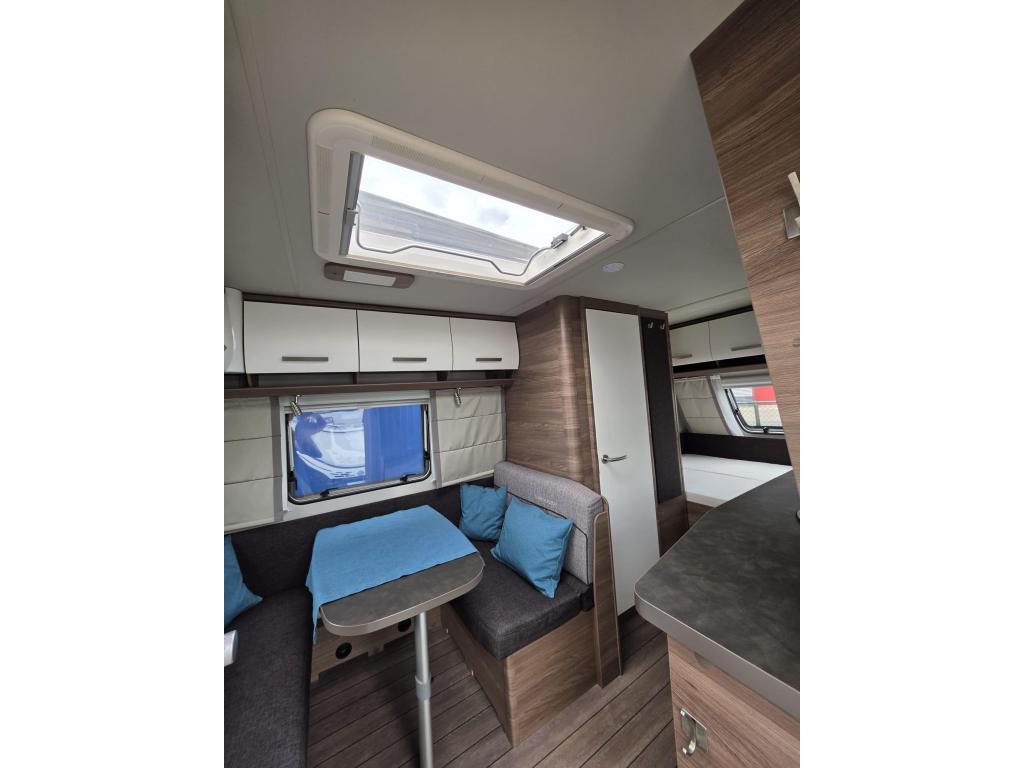Knaus Sport 420 QD 1e eigenaar, Oven etc., Bedrijf, Treinzit, Tot en met 3, 5 tot 6 meter