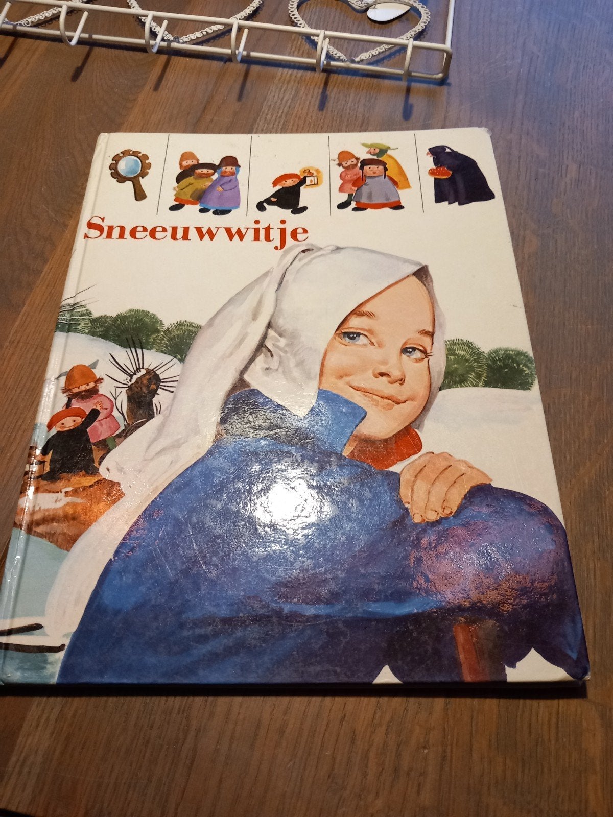 Sneeuwwitje boek 32x24cm prachtige uitvoering uit 1974,, Ophalen