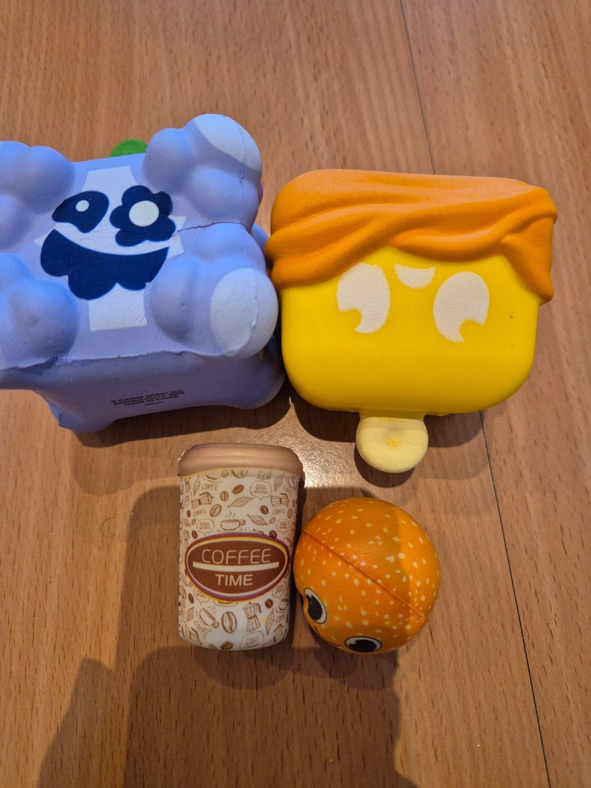 Leuke Squishies: IJslolly, Koffiebeker, Burger en Monster, Ophalen of Verzenden