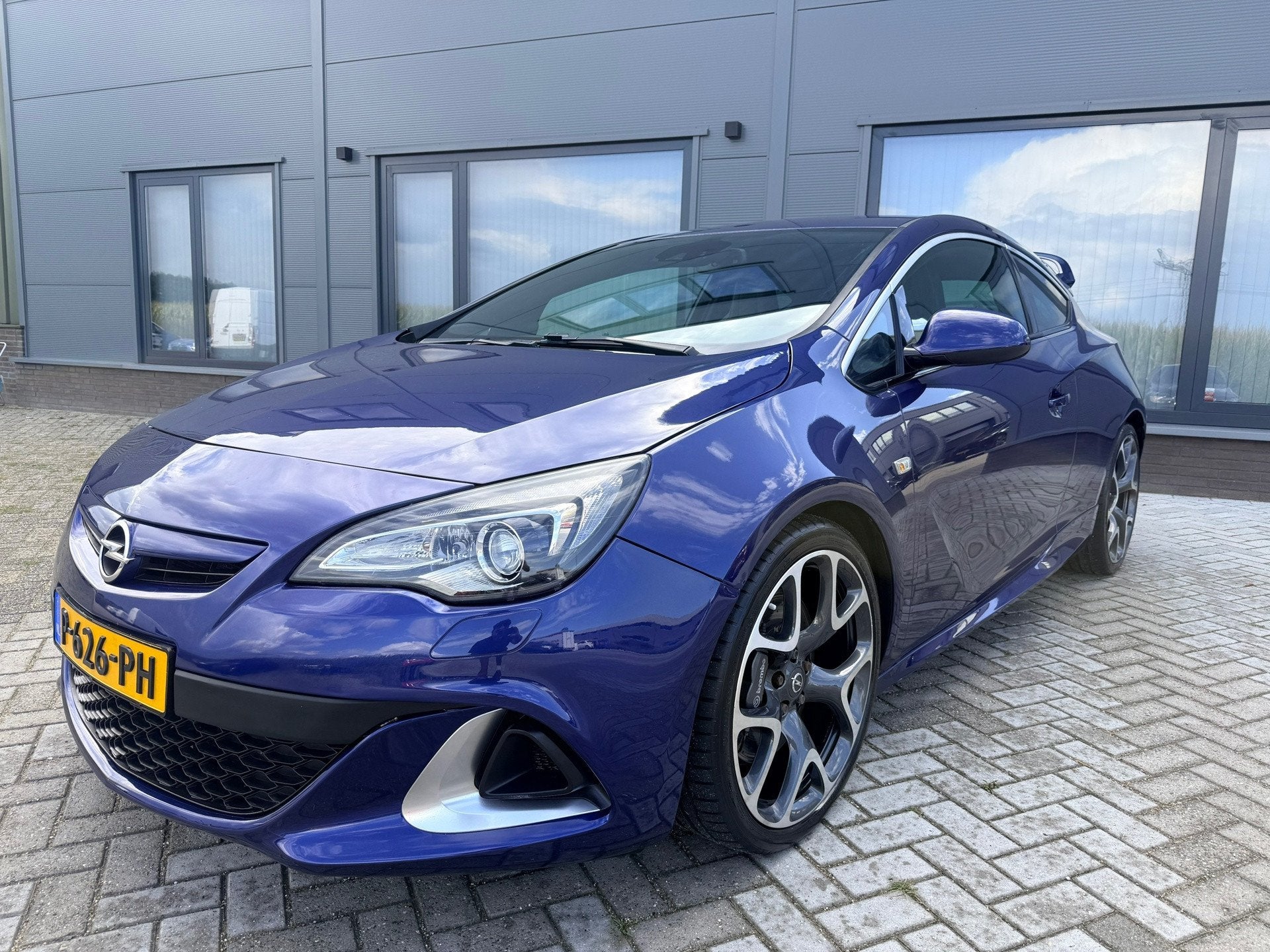 Opel Astra GTC 2.0 Turbo OPC|280PK|Recaro|20inch|DAB|, 1998 cc, Gebruikt, 4 cilinders, Blauw