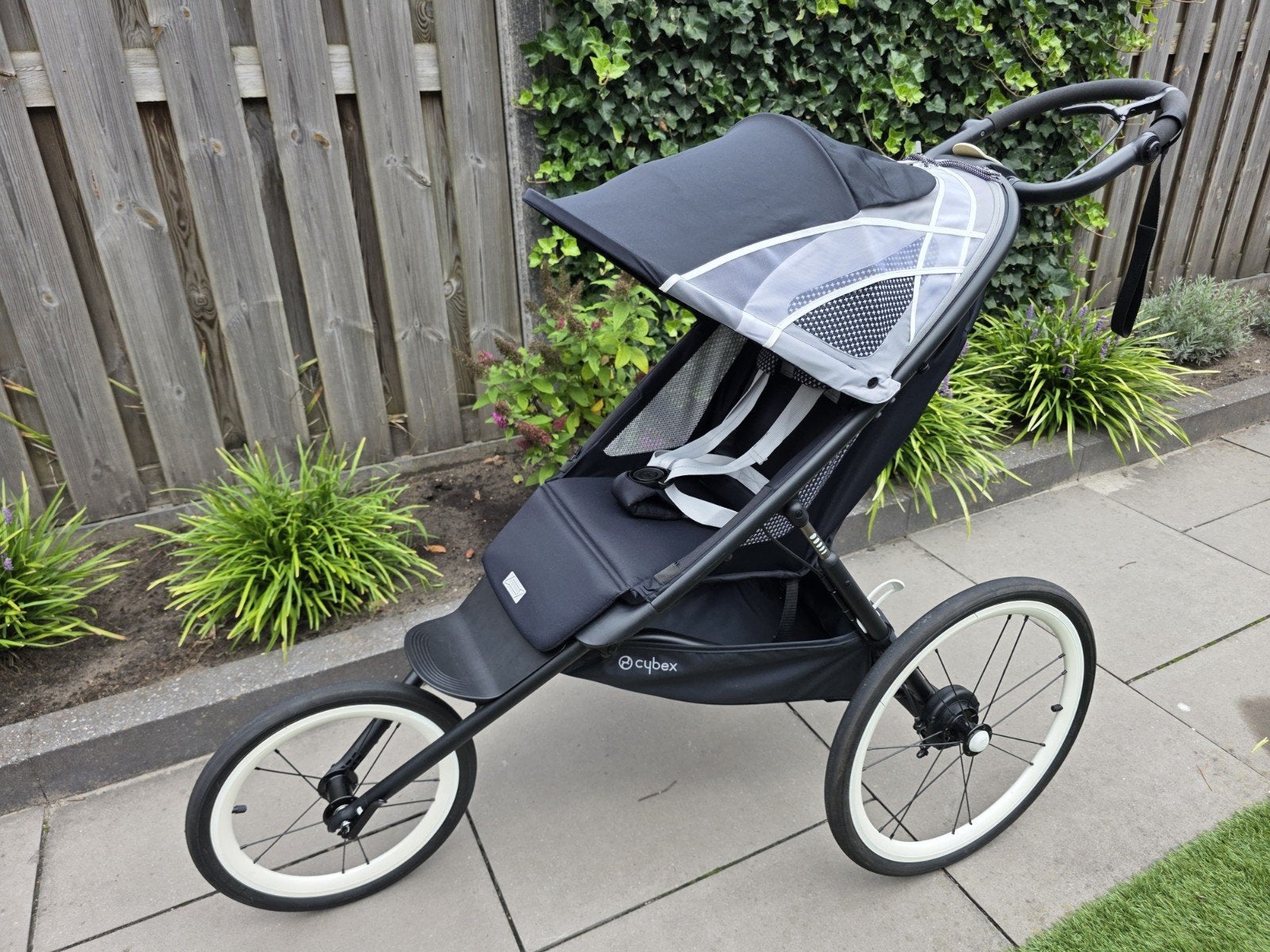 Cybex Avi Jogger Hardloopbuggy - Zo goed als nieuw!, Verstelbare duwstang, Zo goed als nieuw, Ophalen, Kinderwagen