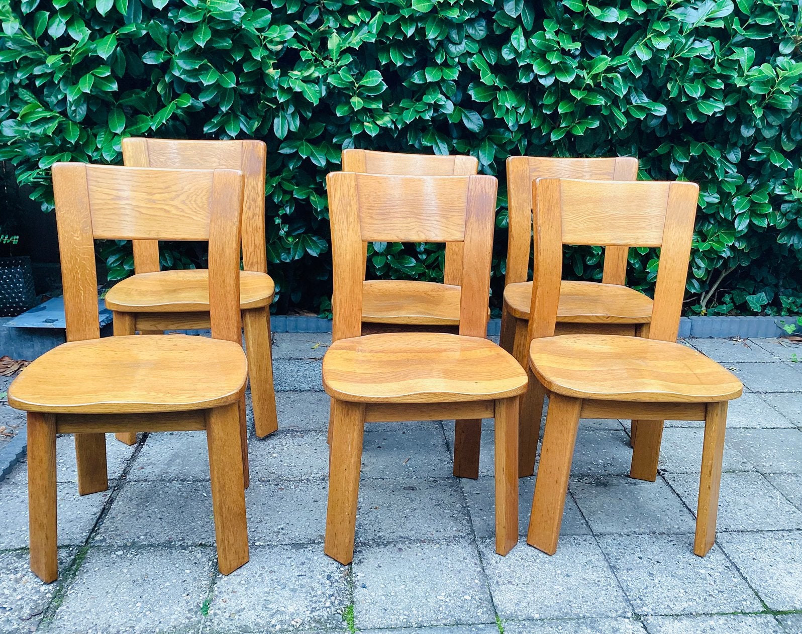 Set van 6 Duitsebrutalistische stoelen van massief iepenhout, Ophalen of Verzenden, Zo goed als nieuw, Bruin, Vijf, Zes of meer stoelen