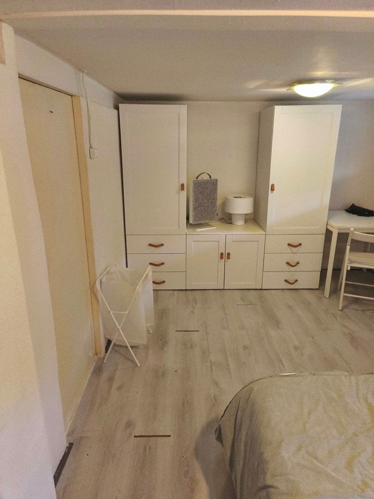 Grote IKEA PLATSA kledingkast wit met 6 lades + opbergruimte, Ophalen, 150 tot 200 cm, Overige houtsoorten, 50 tot 75 cm