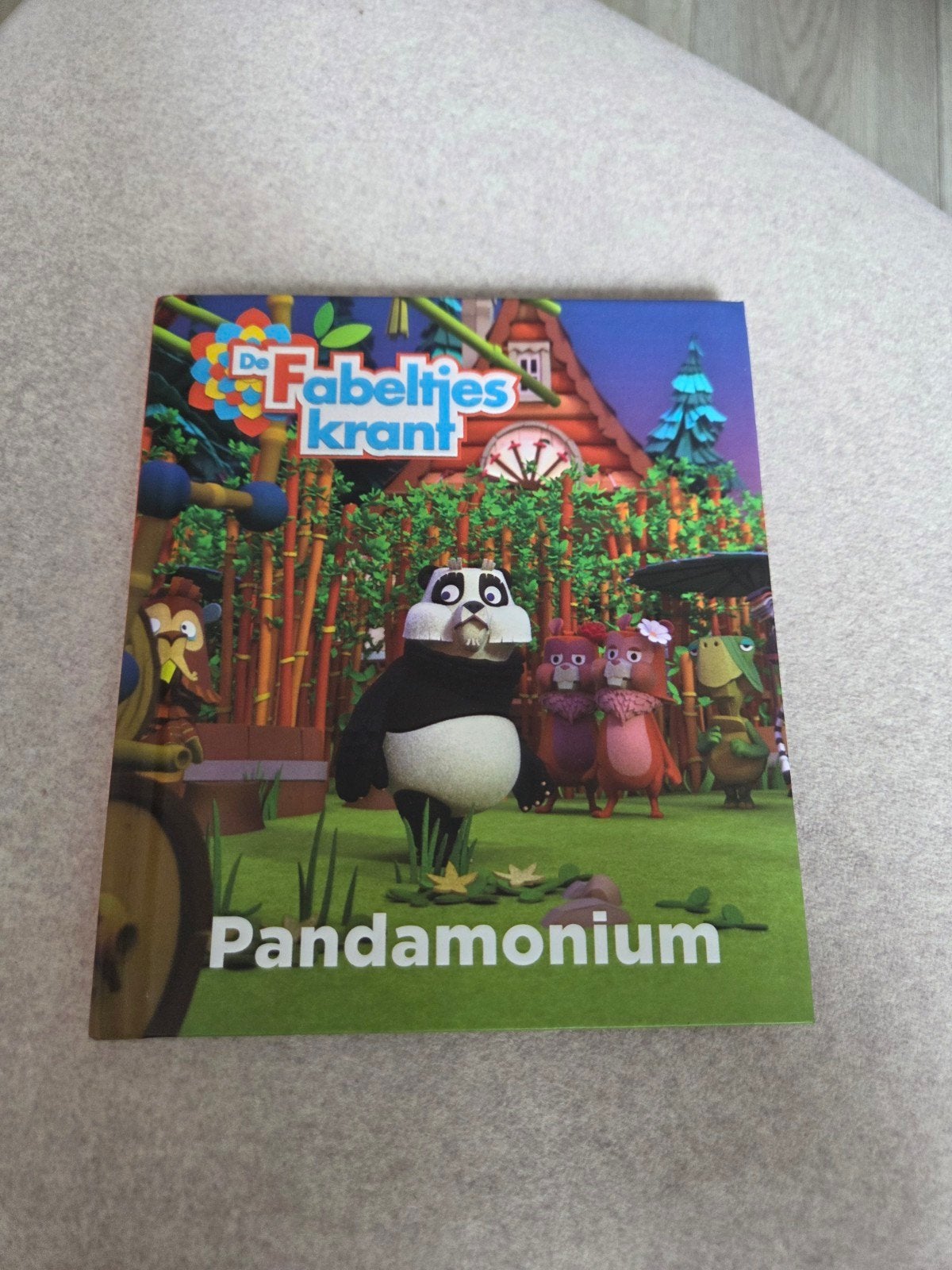 De Fabeltjeskrant: Pandamonium - Kinderboek, Ophalen of Verzenden
