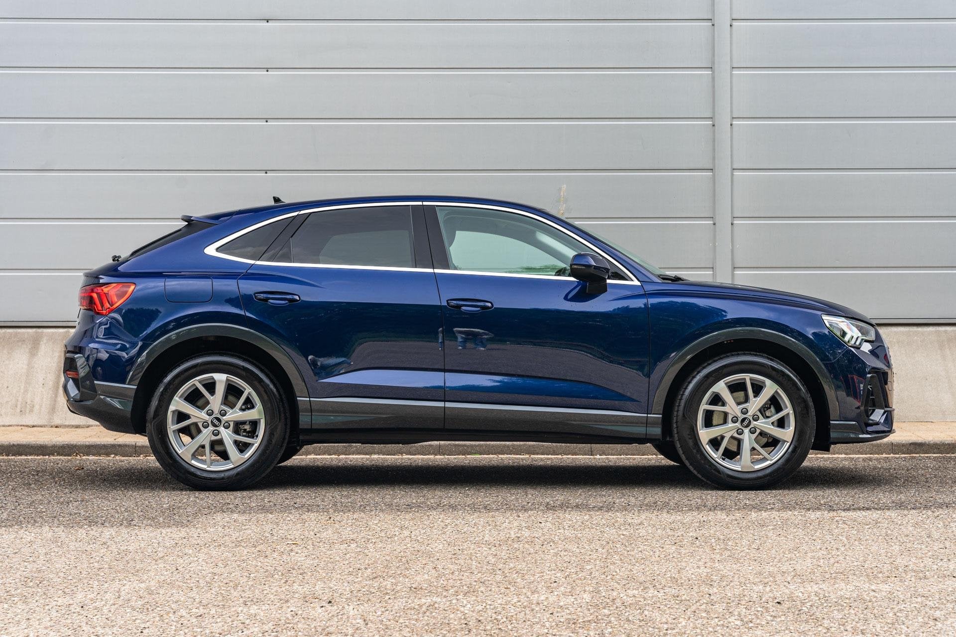 Audi Q3 Sportback 35 TFSI 150pk Advanced Edition | Achteruit, Auto's, Euro 6, 4 cilinders, 150 pk, Origineel Nederlands