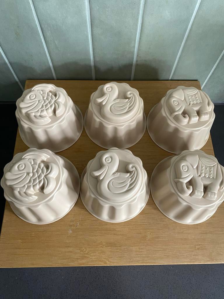 Vintage plastic puddingvormpjes dieren, Ophalen of Verzenden, Gebruikt