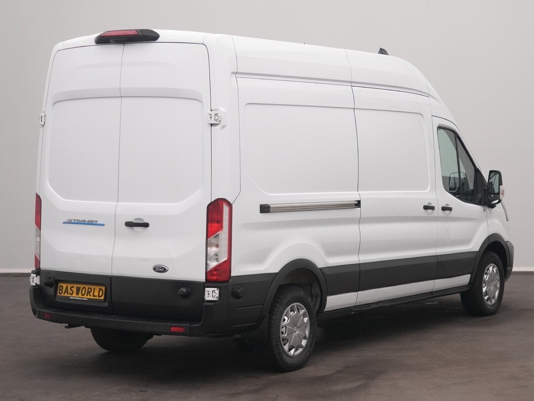 Ford e-Transit 184pk Gesloten bestelwagen Elektrisch 68kWh 3, Auto's, Automaat, Navigatiesysteem, Gebruikt, Wit