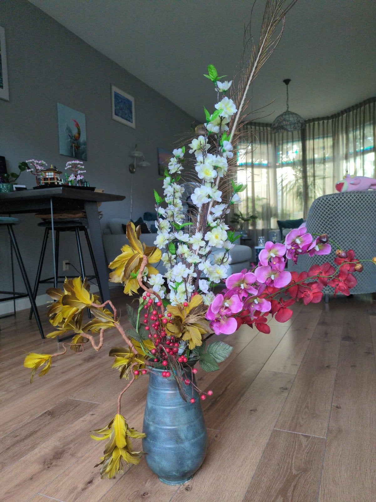 Groot kunstbloemen boeket in vaas, Ophalen, Binnen, Textiel, Zo goed als nieuw