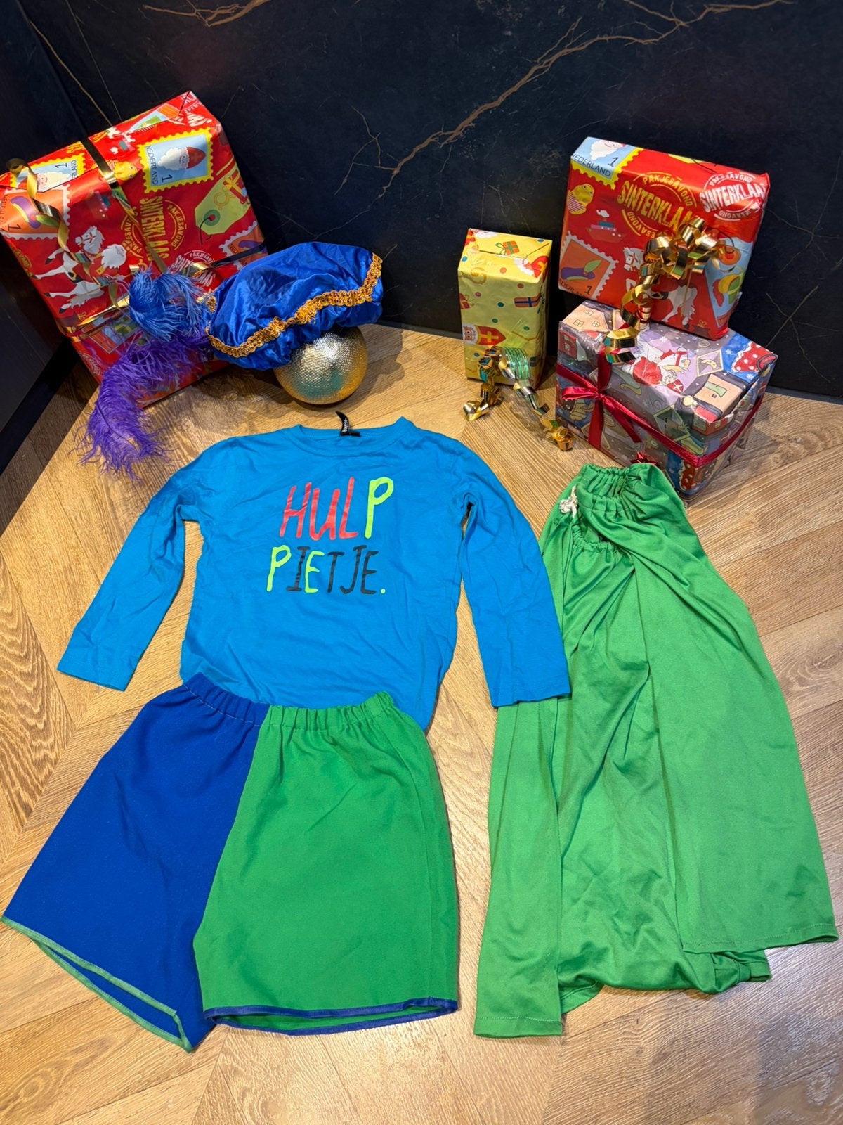 Pietenpak groen blauw set maat 116 leuk Sinterklaas, Ophalen of Verzenden, Nieuw
