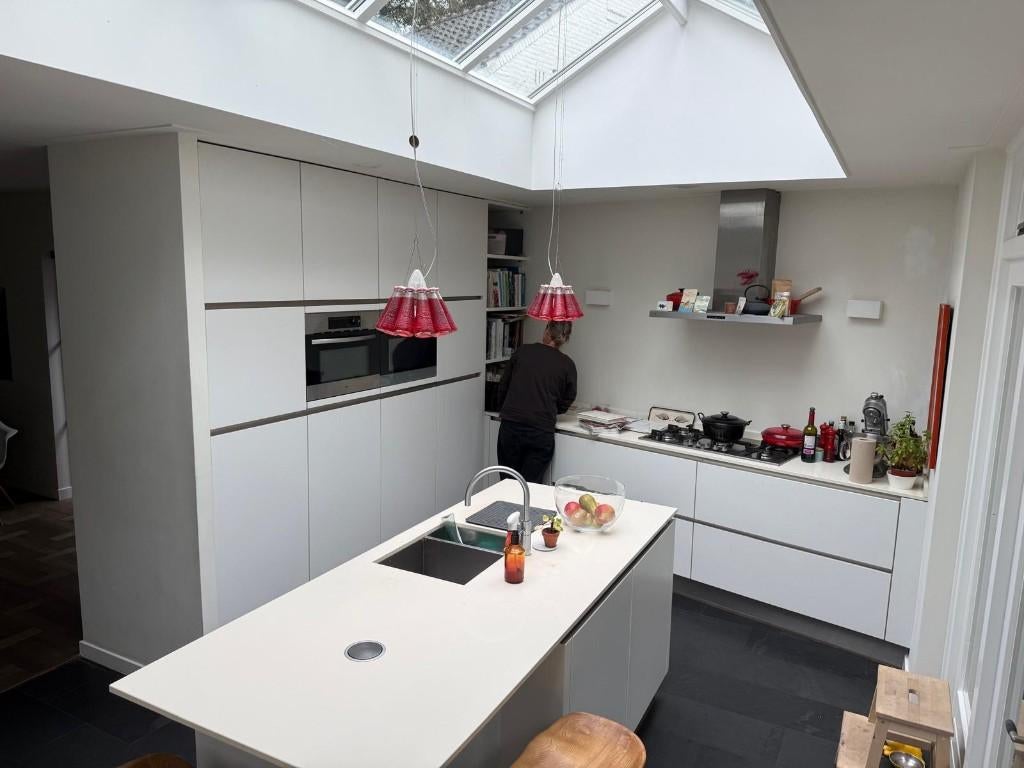 Moderne mat witte eilandkeuken+luxe apparatuur GEDEMONTEERD, Wit, Overige typen, Ophalen of Verzenden, Zo goed als nieuw