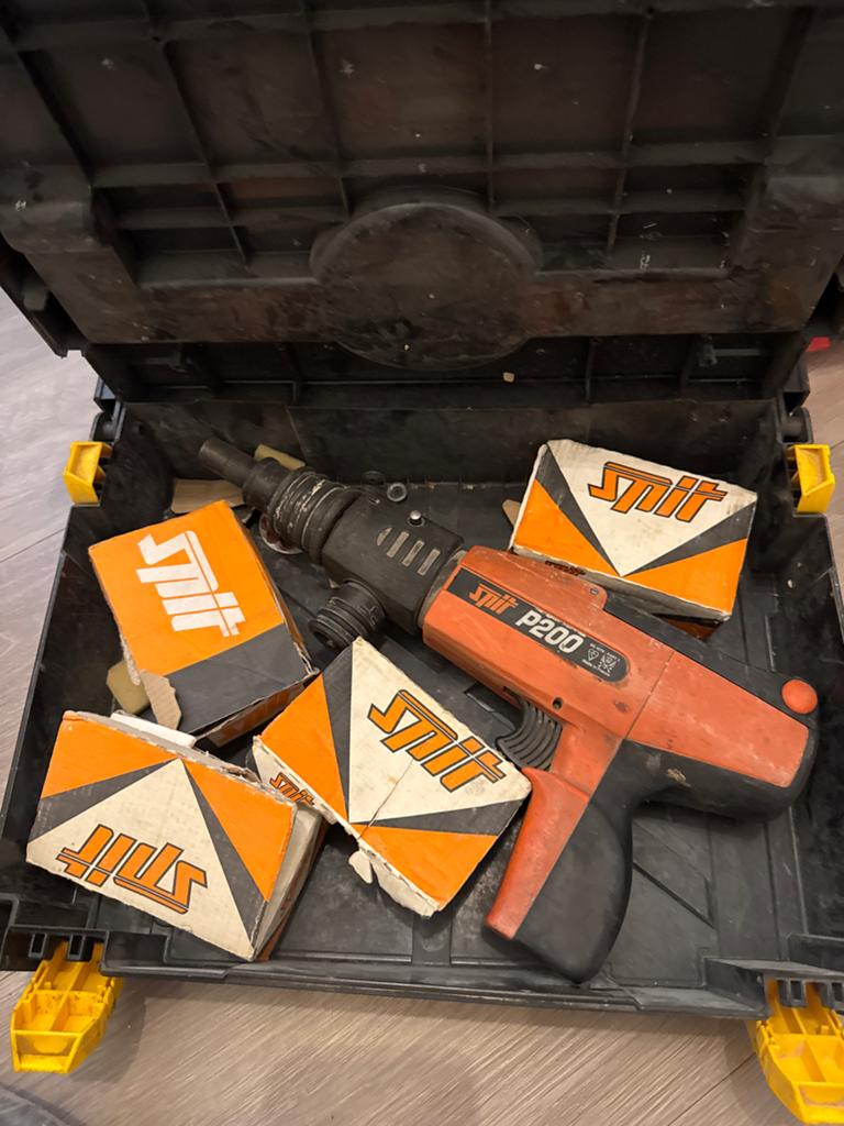 Spit P200 Schiethamer met patronen, Ophalen of Verzenden, Gebruikt, Overige merken