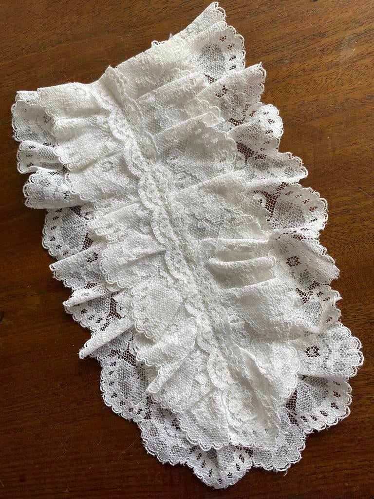Vintage Kanten Jabot - Elegant en Tijdloos Accessoire, Ophalen of Verzenden