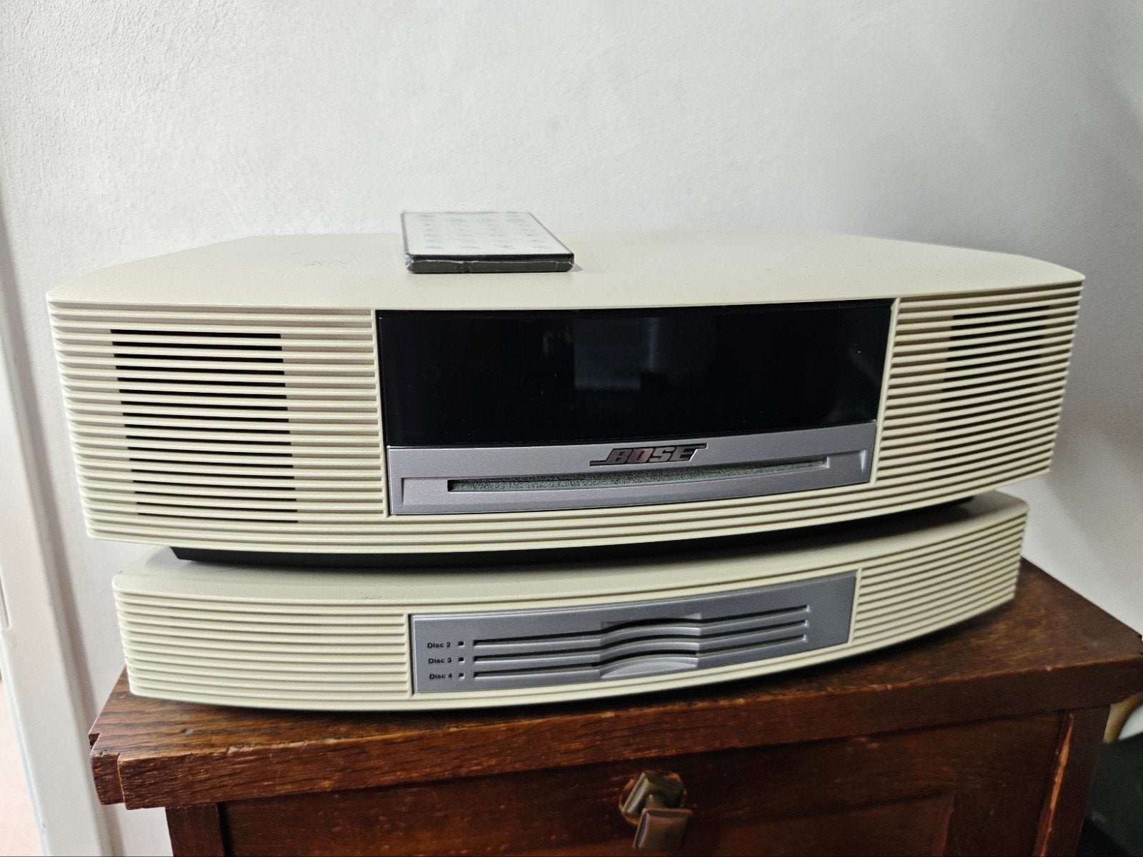 Bose Wave Music System met 3-cd-wisselaar en afstandsbedieni, Ophalen