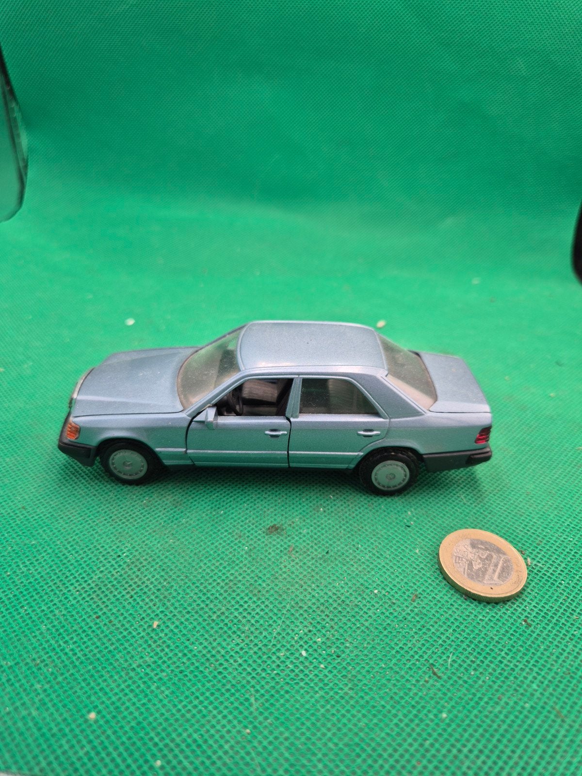 646 Mercedes benz cursor modell, Ophalen of Verzenden, Zo goed als nieuw, Auto