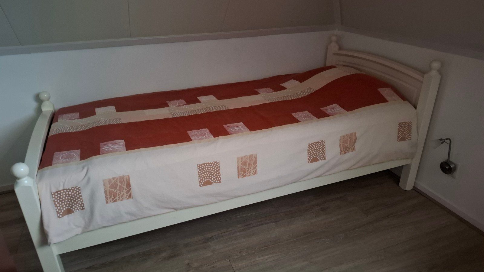 Eenpersoonsbed wit met lattenbodem, Ophalen, Gebruikt, 90 cm, Eenpersoons